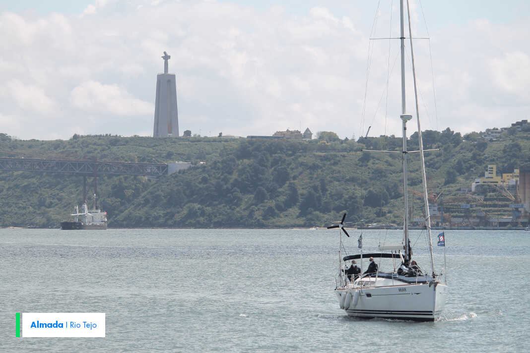 05-Almada_Rio Tejo